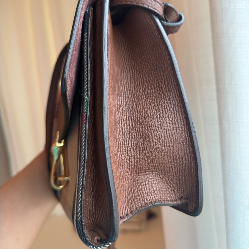 Pre-loved BURBERRY MACKEN DERBY LEATHER CROSSBODY BAG - Picture 8 of 9